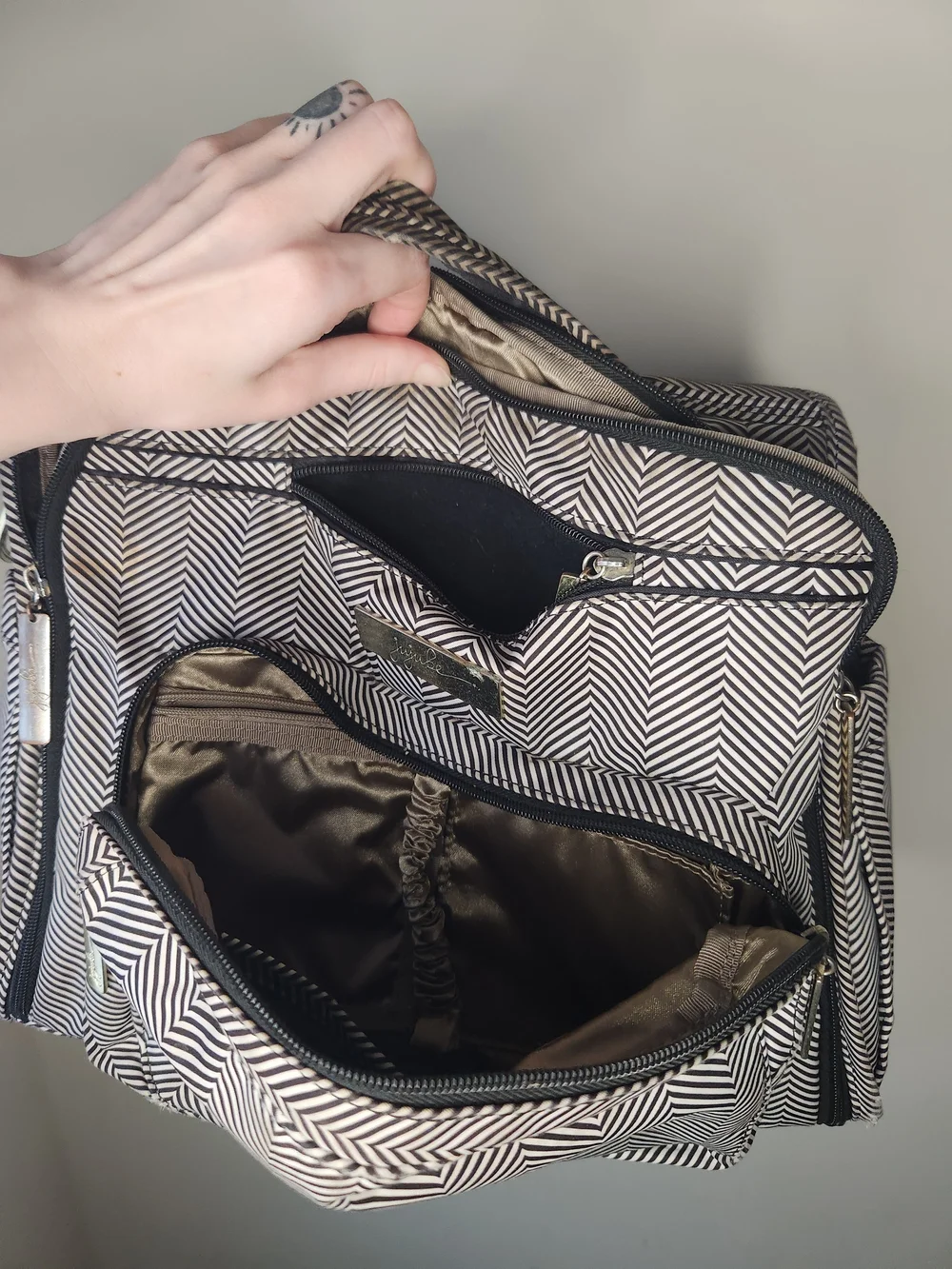 JuJuBe Satchel Diaper Bag Black And Grey